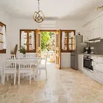 Nyaraló Alexandros