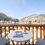 Nyaraló Alexandros